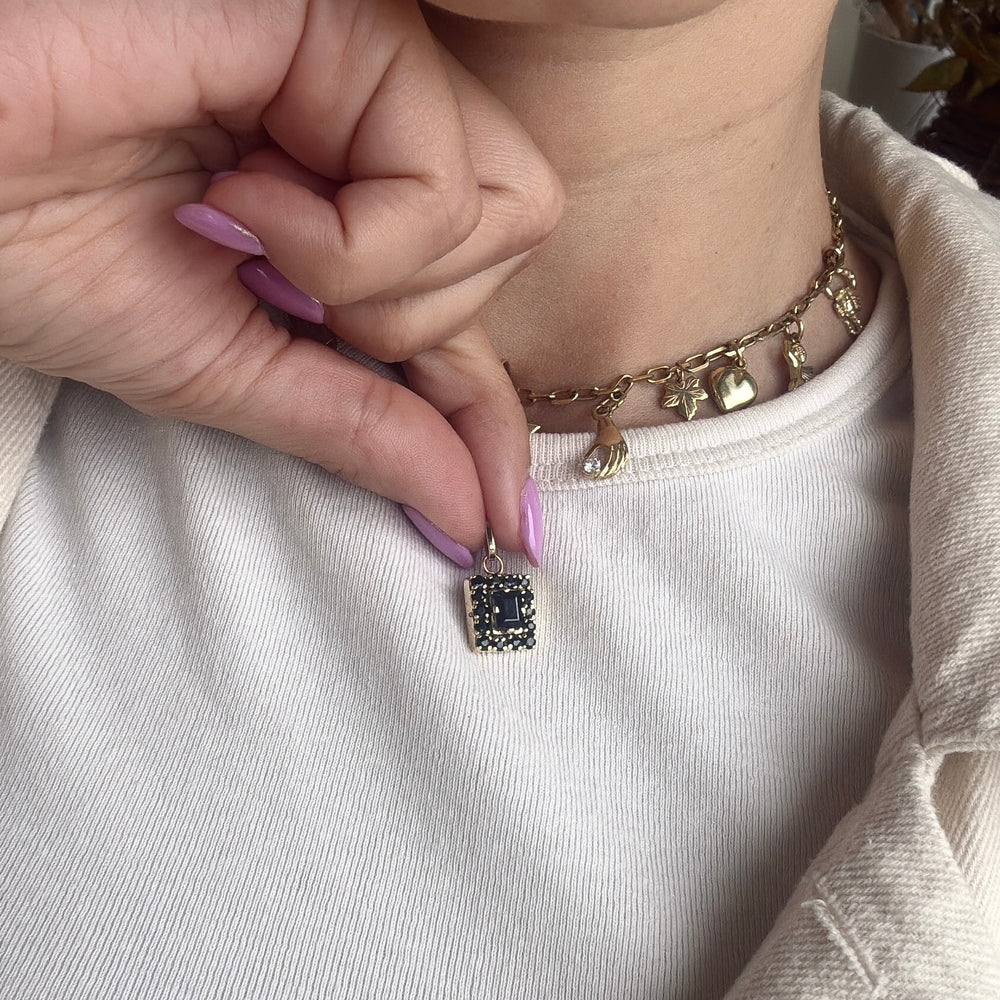 Sapphire square Pendent