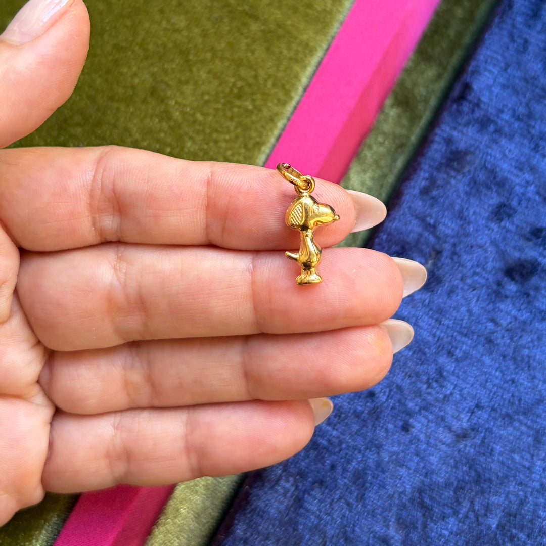 Snoopy 18k charm