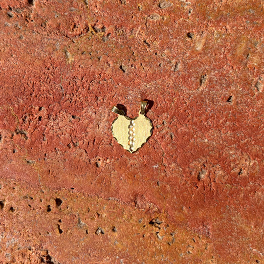 Large breakable heart pendant