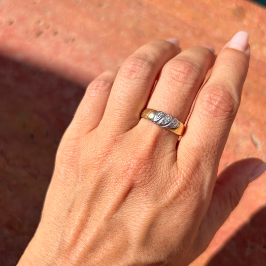 Vintage zirconia 3 leafs ring