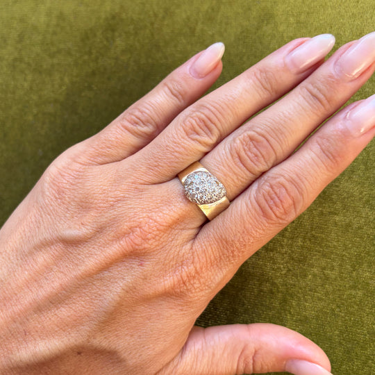 Vintage teardrop zirconia ring