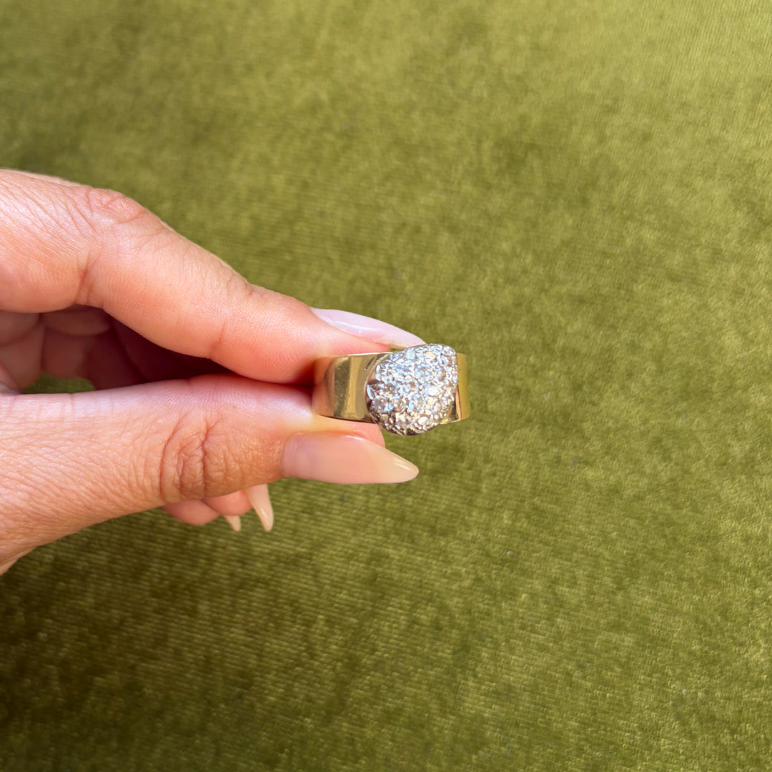 Vintage teardrop zirconia ring