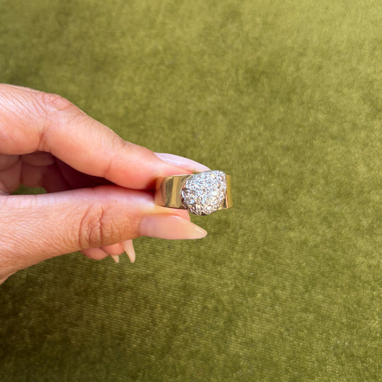 Vintage teardrop zirconia ring