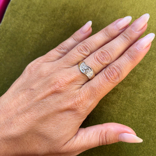 Vintage zirconia big wave ring