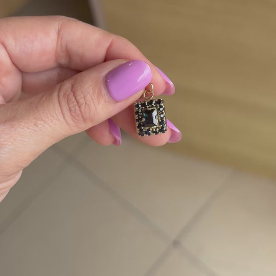 Sapphire square Pendent
